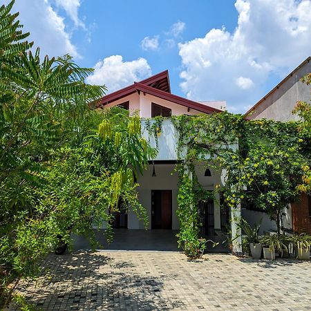 Livin Lush Luxury Retreat Ξενοδοχείο Anuradhapura Εξωτερικό φωτογραφία