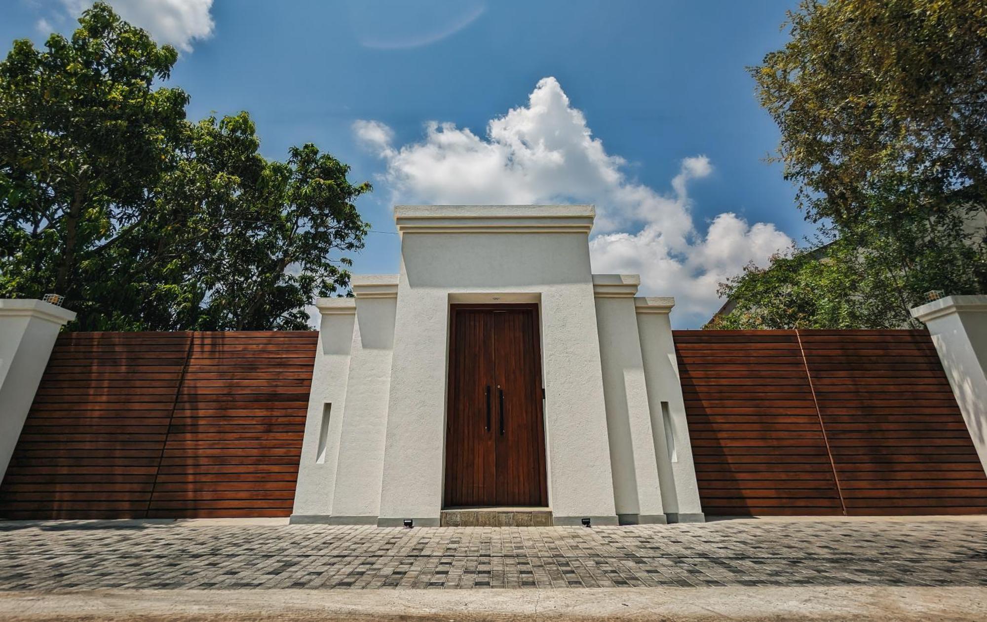 Livin Lush Luxury Retreat Ξενοδοχείο Anuradhapura Εξωτερικό φωτογραφία